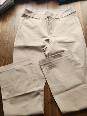 NWT Old Navy Beige Khaki High Rise Pixie Flare Women's Pants Sz 14 Tall